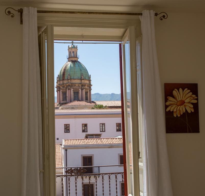 Massimissimo Apartment Palermo Exterior photo